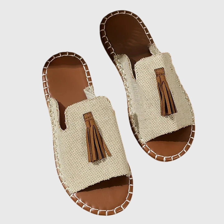 Giuliana™ – Boho nazouvací sandály se střapcem