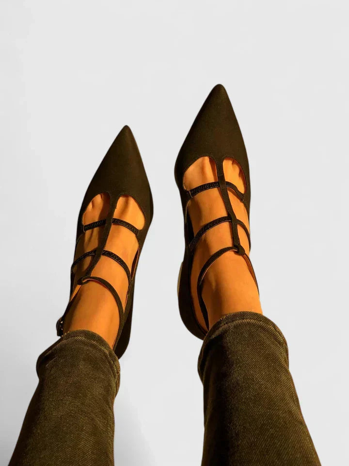 Reese - Lodičky s pásky, uzavřená špička, elegantní design
