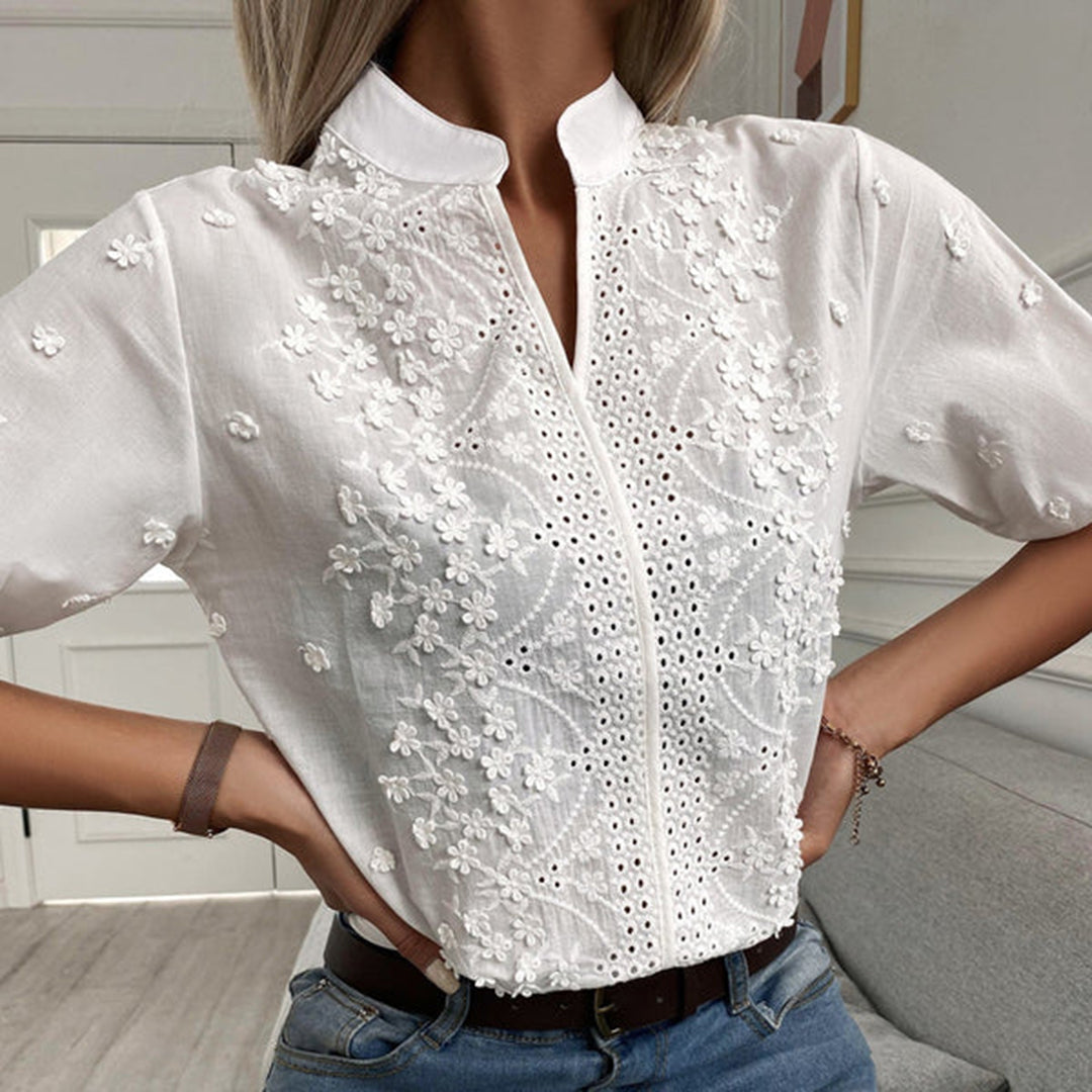 Blossom & Lace | Módní blůza bílá s krajkou krátký rukáv